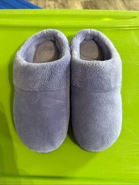 isotoner Lavender Plush Women's Slippers